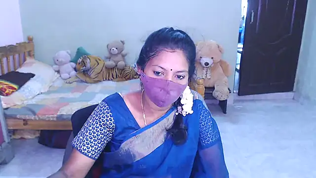 Snapshot of Novapol chatting on June 30, 6:03 am Novapol online show from June 30, 6:03 am