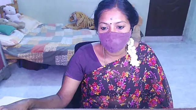 Snapshot of Novapol chatting on July 1, 5:12 pm Novapol online show from July 1, 5:12 pm