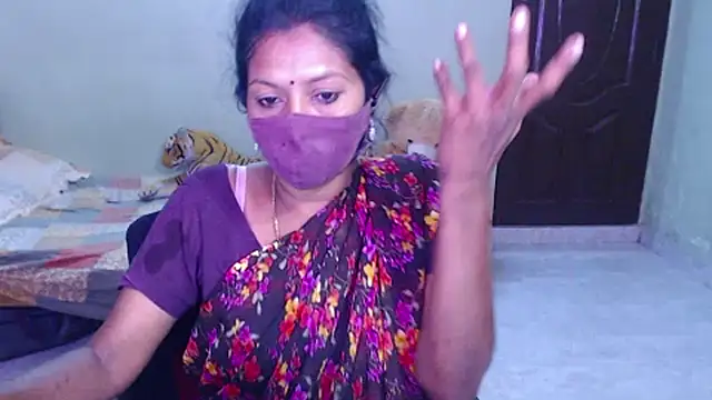 Snapshot of Novapol chatting on July 10, 6:54 pm Novapol online show from July 10, 6:54 pm