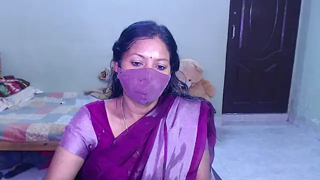 Snapshot of Novapol chatting on July 19, 6:17 am Novapol online show from July 19, 6:17 am