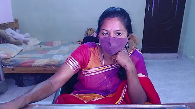 Snapshot of Novapol chatting on July 31, 6:02 am Novapol online show from July 31, 6:02 am