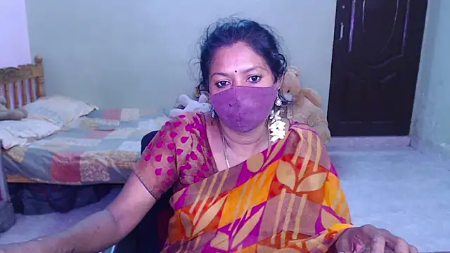 Snapshot of Novapol chatting on August 1, 1:32 pm Novapol online show from August 1, 1:32 pm