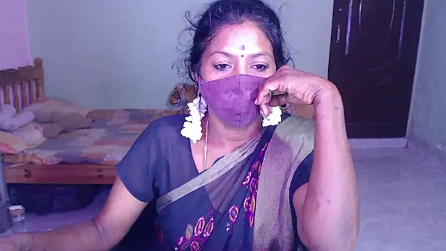 Snapshot of Novapol chatting on August 5, 5:38 pm Novapol online show from August 5, 5:38 pm