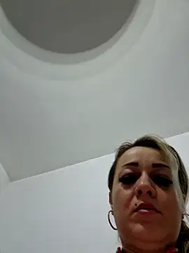 Snapshot of Ruxy42ETT chatting on January 28, 8:04 am Ruxy42ETT online show from January 28, 8:04 am