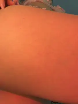 Snapshot of curchez_ chatting on January 23, 7:18 pm curchez online show from January 23, 7:18 pm