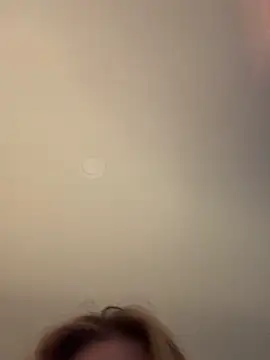 Snapshot of curchez_ chatting on February 23, 10:20 pm curchez online show from February 23, 10:20 pm