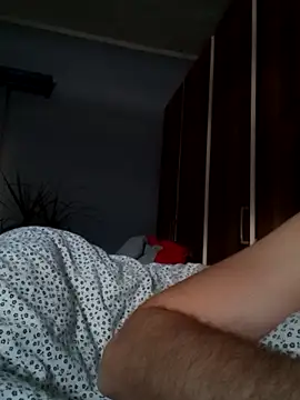 Snapshot of Rolandxxxr chatting on February 7, 11:23 am Rolandxxxr online show from February 7, 11:23 am