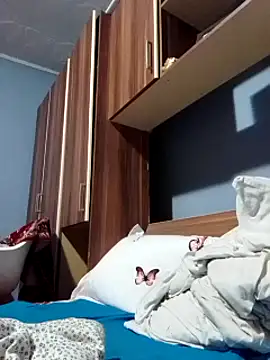 Snapshot of Rolandxxxr chatting on February 23, 6:01 pm Rolandxxxr online show from February 23, 6:01 pm