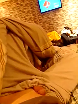 Snapshot of Rolandxxxr chatting on January 17, 8:12 pm Rolandxxxr online show from January 17, 8:12 pm