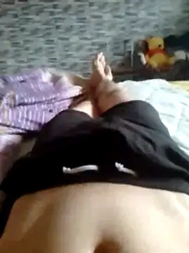 Snapshot of Rolandxxxr chatting on February 23, 8:12 am Rolandxxxr online show from February 23, 8:12 am