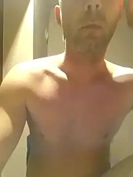 Snapshot of Rolandxxxr chatting on February 23, 8:17 pm Rolandxxxr online show from February 23, 8:17 pm