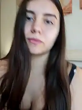 Lolly Jane online show from December 3, 5:45 pm