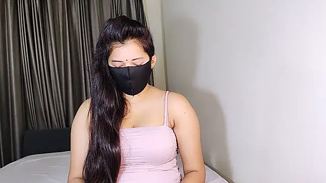 Snapshot of YourLovelyQueen chatting on December 8, 5:29 am YourLovelyQueen online show from December 8, 5:29 am