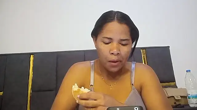 aleixane online show from December 19, 3:35 am