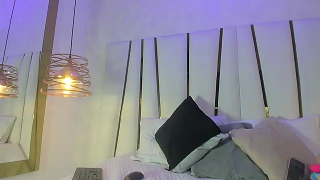 elena mature online show from April 24, 11:34 am