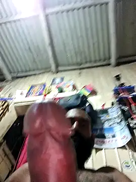 Snapshot of Felon1992 chatting on February 11, 7:12 am Felon1992 online show from February 11, 7:12 am