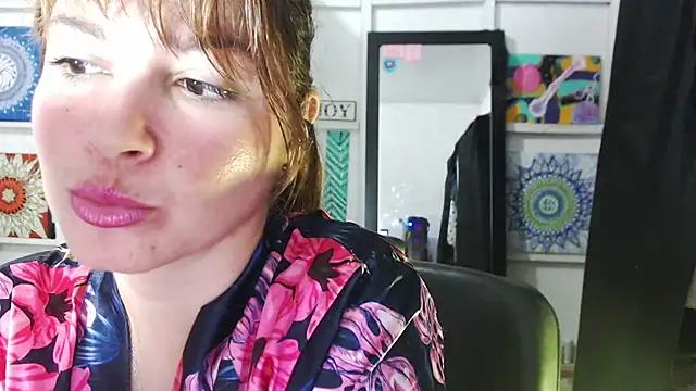 solamatista11 online show from September 27, 6:35 pm