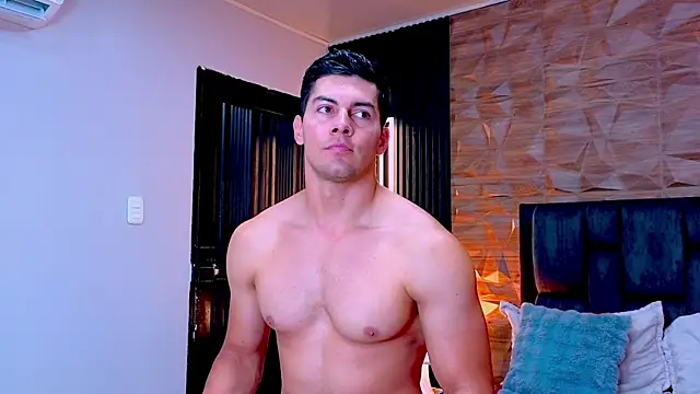 Snapshot of FelipeAndMarcello3 chatting on May 25, 7:09 pm FelipeAndMarcello3 online show from May 25, 7:09 pm