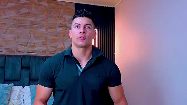 Snapshot of FelipeAndMarcello3 chatting on June 11, 10:52 pm FelipeAndMarcello3 online show from June 11, 10:52 pm
