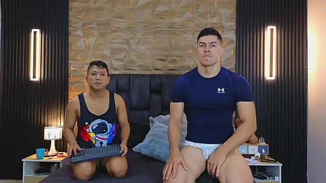 FelipeAndMarcello3 online show from July 27, 2:13 pm