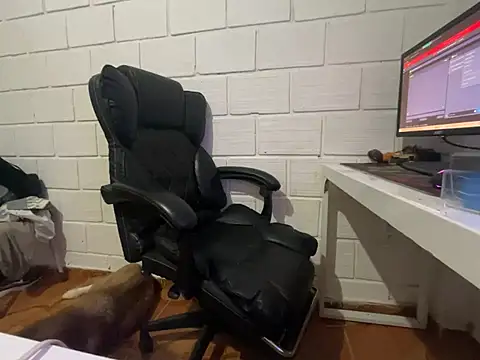 Max TheHorseDick online show from February 22, 3:51 am