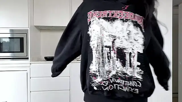 TammiLou online show from February 9, 2:21 pm