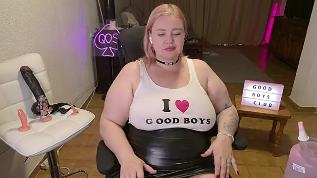 MargotGrey online show from May 2, 7:13 am