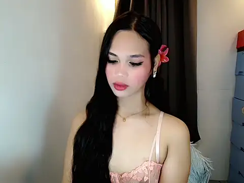 Webcumcutie online show from April 25, 5:32 am