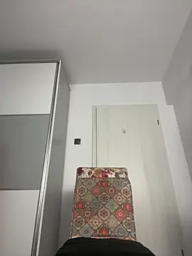 snow flakee online show from March 6, 11:03 am