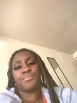 Foreignthababyy online show from December 2, 6:58 pm