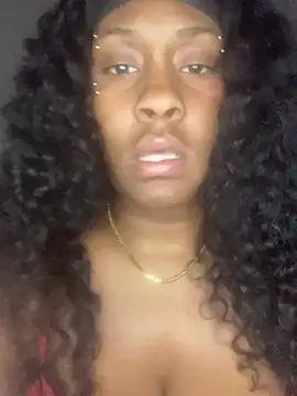 Snapshot of Foreignthababyy chatting on January 9, 6:16 am Foreignthababyy online show from January 9, 6:16 am