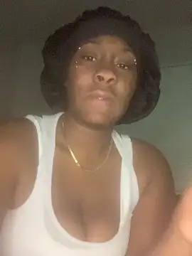 Snapshot of Foreignthababyy chatting on February 5, 10:09 am Foreignthababyy online show from February 5, 10:09 am