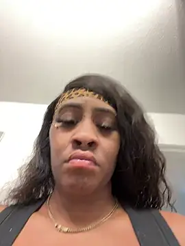 Snapshot of Foreignthababyy chatting on April 2, 5:21 pm Foreignthababyy online show from April 2, 5:21 pm