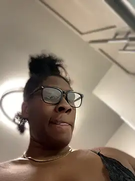 Snapshot of Foreignthababyy chatting on April 22, 3:13 pm Foreignthababyy online show from April 22, 3:13 pm
