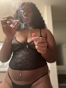 Snapshot of Foreignthababyy chatting on May 15, 6:31 am Foreignthababyy online show from May 15, 6:31 am