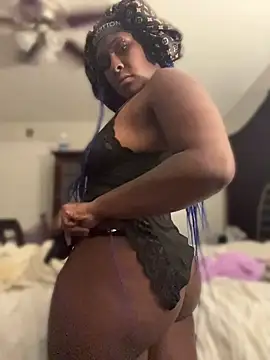 Snapshot of Foreignthababyy chatting on June 4, 5:13 am Foreignthababyy online show from June 4, 5:13 am