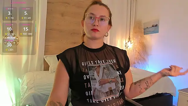 halaaa 1 online show from December 16, 7:08 pm