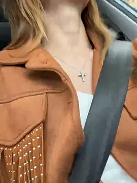 Snapshot of -AngelAri- chatting on May 24, 9:14 am -AngelAri- online show from May 24, 9:14 am