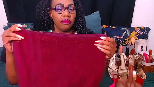 sexybootylicious online show from July 10, 8:07 am