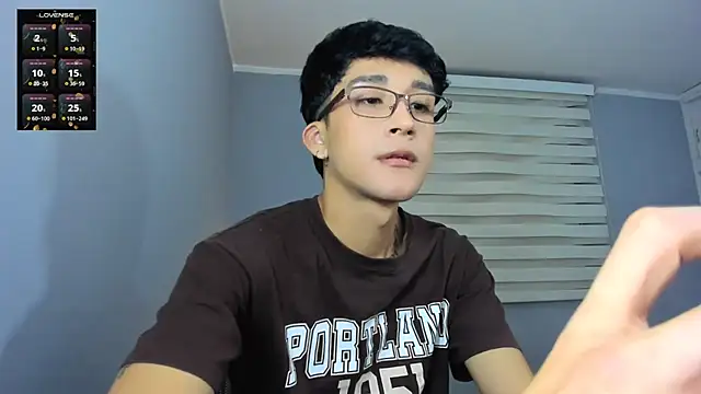 tom Howard online show from October 12, 4:44 am