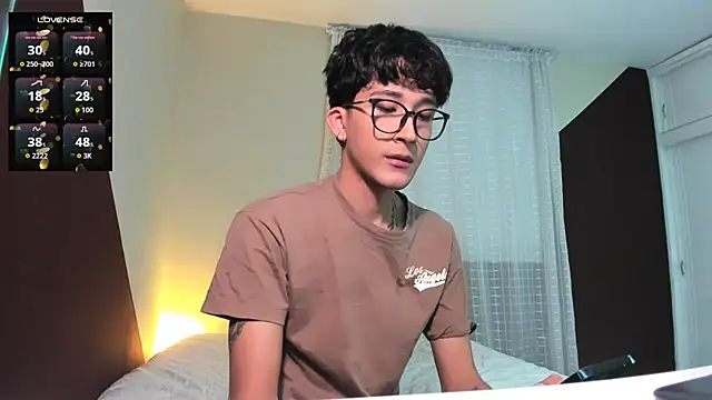 tom Howard online show from May 21, 11:56 pm