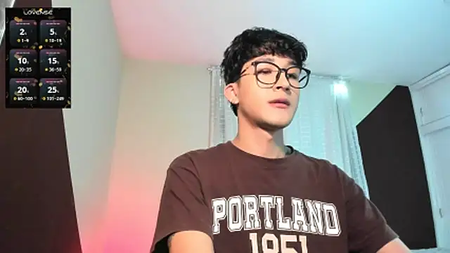 tom Howard online show from May 24, 9:53 pm