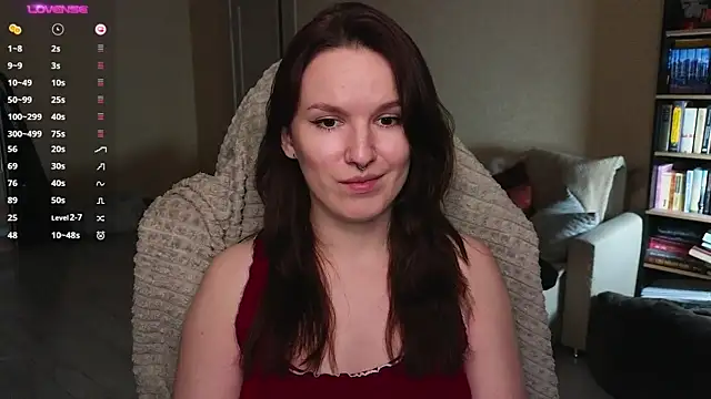 Snapshot of Val_lava chatting on May 25, 8:26 pm Val lava online show from May 25, 8:26 pm
