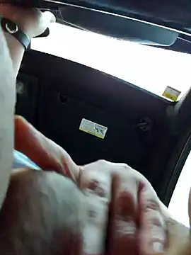 Snapshot of softntight chatting on March 13, 11:16 pm softntight online show from March 13, 11:16 pm