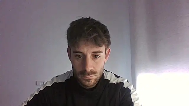 Snapshot of vargas90 chatting on January 8, 11:45 am vargas90 online show from January 8, 11:45 am