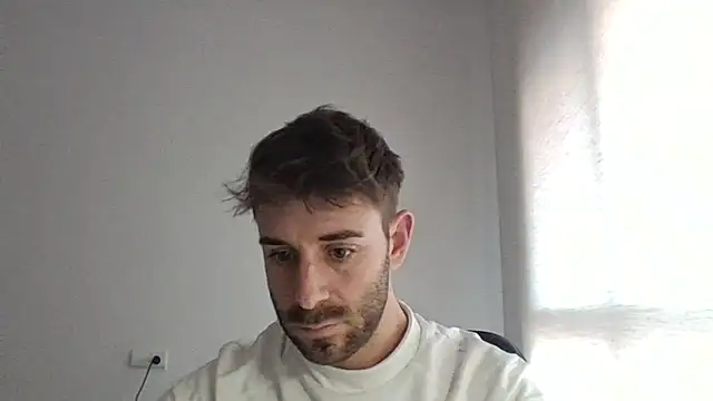 Snapshot of vargas90 chatting on February 2, 11:31 am vargas90 online show from February 2, 11:31 am