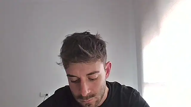 Snapshot of vargas90 chatting on February 4, 12:55 pm vargas90 online show from February 4, 12:55 pm