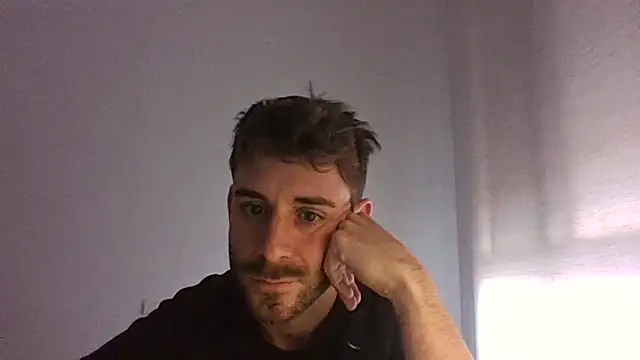 Snapshot of vargas90 chatting on February 13, 10:44 am vargas90 online show from February 13, 10:44 am