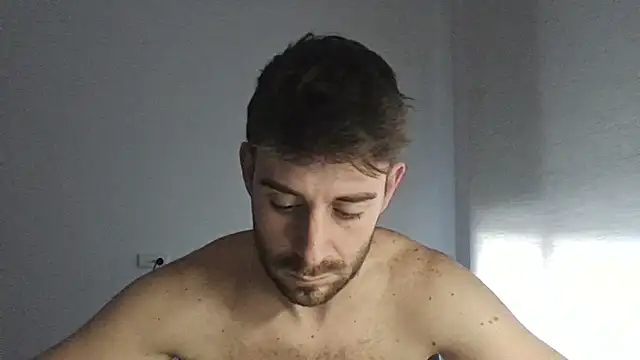 Snapshot of vargas90 chatting on February 18, 12:56 pm vargas90 online show from February 18, 12:56 pm