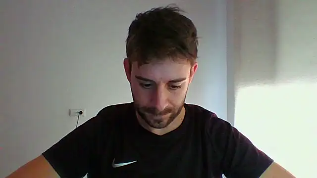 Snapshot of vargas90 chatting on March 6, 10:34 am vargas90 online show from March 6, 10:34 am